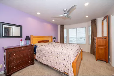 587 E Eastpointe Cir N, North Salt Lake, UT 84054 - Photo 23