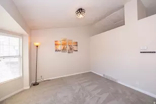 587 E Eastpointe Cir N, North Salt Lake, UT 84054 - Photo 5