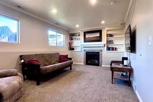 587 E Eastpointe Cir N, North Salt Lake, UT 84054 - Photo 13