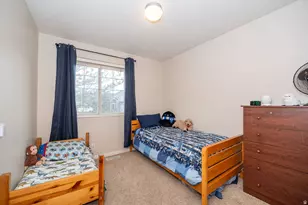 587 E Eastpointe Cir N, North Salt Lake, UT 84054 - Photo 21