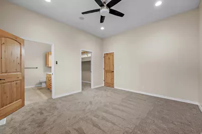 10596 S Pinyon Pines Ct W, South Jordan, UT 84095 - Photo 17