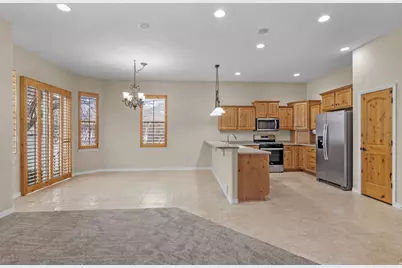 10596 S Pinyon Pines Ct W, South Jordan, UT 84095 - Photo 11