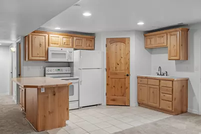 10596 S Pinyon Pines Ct W, South Jordan, UT 84095 - Photo 27