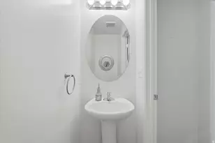 1218 N Moonlight Dr, Elk Ridge, UT 84651 - Photo 11