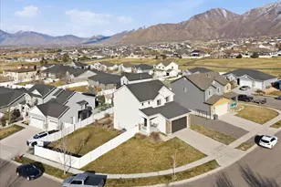 1218 N Moonlight Dr, Elk Ridge, UT 84651 - Photo 41