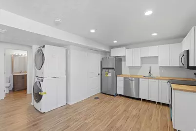 1218 N Moonlight Dr, Elk Ridge, UT 84651 - Photo 31