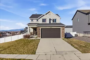 1218 N Moonlight Dr, Elk Ridge, UT 84651 - Photo 1