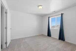 1218 N Moonlight Dr, Elk Ridge, UT 84651 - Photo 27