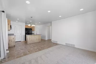 1218 N Moonlight Dr, Elk Ridge, UT 84651 - Photo 7