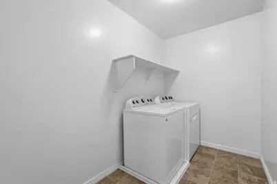 1218 N Moonlight Dr, Elk Ridge, UT 84651 - Photo 21