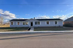 210 E 500 S, Gunnison, UT 84634 - Photo 35