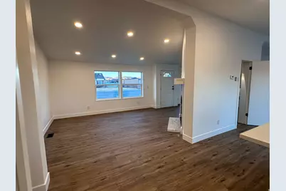 210 E 500 S, Gunnison, UT 84634 - Photo 17