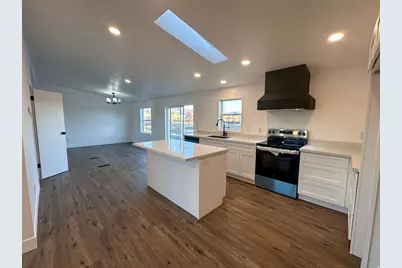 210 E 500 S, Gunnison, UT 84634 - Photo 3