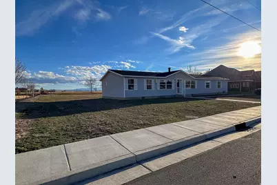 210 E 500 S, Gunnison, UT 84634 - Photo 1