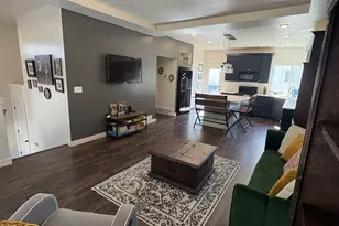 4353 W Bromwell Ct, Lehi, UT 84048 - Photo 9