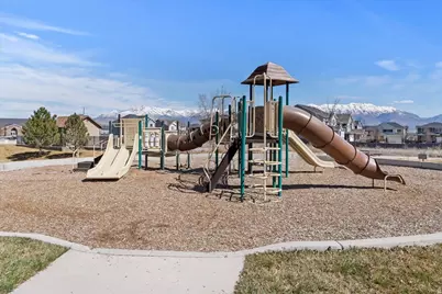 7065 N Cherokee St, Eagle Mountain, UT 84005 - Photo 25