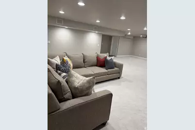 1600 W 200 N, Layton, UT 84041 - Photo 21