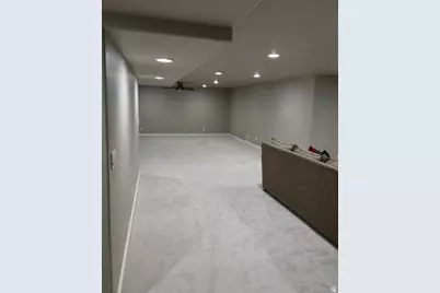 1600 W 200 N, Layton, UT 84041 - Photo 19