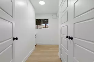 1469 E Winterwood Cir S, Sandy, UT 84092 - Photo 25