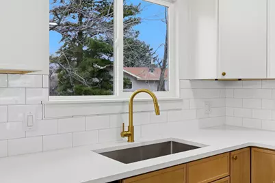 1469 E Winterwood Cir S, Sandy, UT 84092 - Photo 11