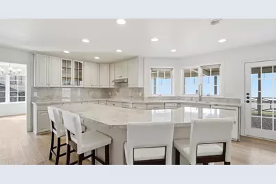 150 W Westview Cir, Orem, UT 84058 - Photo 9