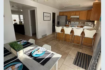 1347 S 1370 E, Provo, UT 84606 - Photo 17