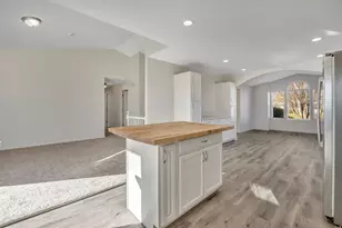 13941 S Hoyt Peak Cir W, Riverton, UT 84096 - Photo 7