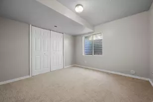 909 E Rosebud Ct, Draper, UT 84020 - Photo 35