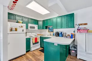 1273 N Riverside Ave W, Provo, UT 84604 - Photo 9