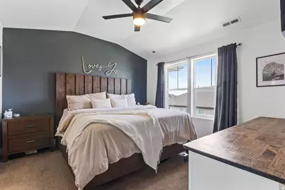 1056 W Painted Horse Ln, Bluffdale, UT 84065 - Photo 9