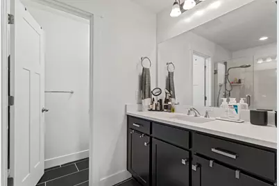 1056 W Painted Horse Ln, Bluffdale, UT 84065 - Photo 11