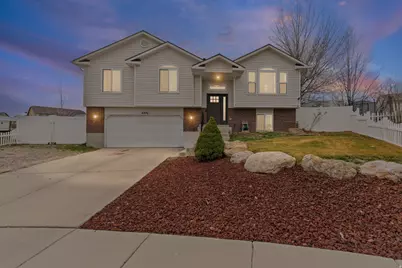 6976 S Kokopelli Ct W, West Jordan, UT 84081 - Photo 1