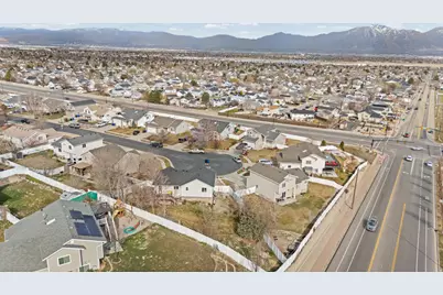 6976 S Kokopelli Ct W, West Jordan, UT 84081 - Photo 29