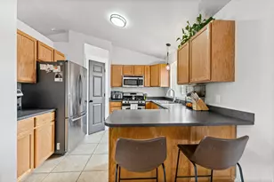 6976 S Kokopelli Ct W, West Jordan, UT 84081 - Photo 7