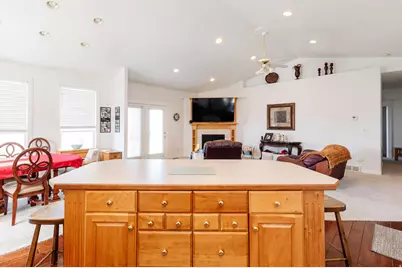 455 N 350 E, Hyde Park, UT 84318 - Photo 7