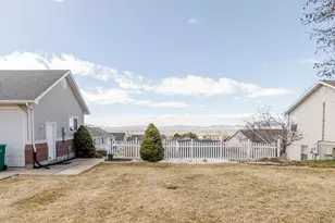 455 N 350 E, Hyde Park, UT 84318 - Photo 31