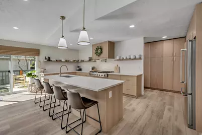 10870 S Lostwood Dr, Sandy, UT 84092 - Photo 3