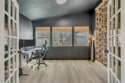 10870 S Lostwood Dr, Sandy, UT 84092 - Photo 11