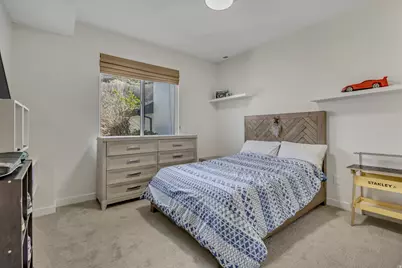 10870 S Lostwood Dr, Sandy, UT 84092 - Photo 21