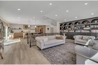 10870 S Lostwood Dr, Sandy, UT 84092 - Photo 9