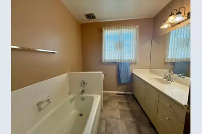 625 N 300 E, Tremonton, UT 84337 - Photo 9