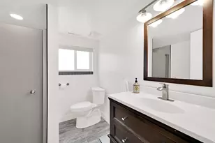 2329 E Woodchuck Cir, Sandy, UT 84093 - Photo 23