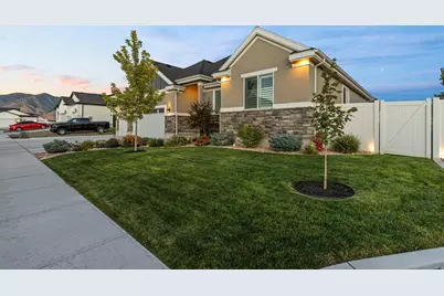 889 W Sagewood Dr, Stansbury Park, UT 84074 - Photo 5