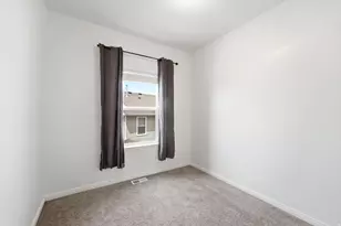 2597 N 500 W, Sunset, UT 84015 - Photo 21
