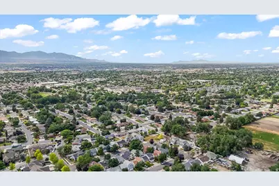 8260 S 560 E, Sandy, UT 84070 - Photo 51