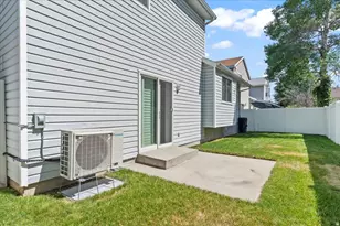 8260 S 560 E, Sandy, UT 84070 - Photo 39