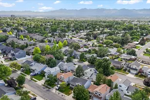 8260 S 560 E, Sandy, UT 84070 - Photo 49