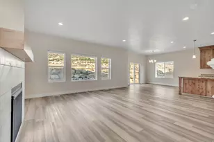 7982 N Bristlecone Rd, Eagle Mountain, UT 84005 - Photo 9