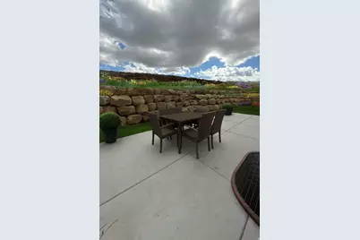 7982 N Bristlecone Rd, Eagle Mountain, UT 84005 - Photo 31