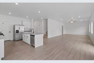 7181 Switchback Way N, Eagle Mountain, UT 84005 - Photo 5